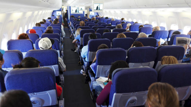 Challenges of Long-Haul Flights and How Airlines Manage Them