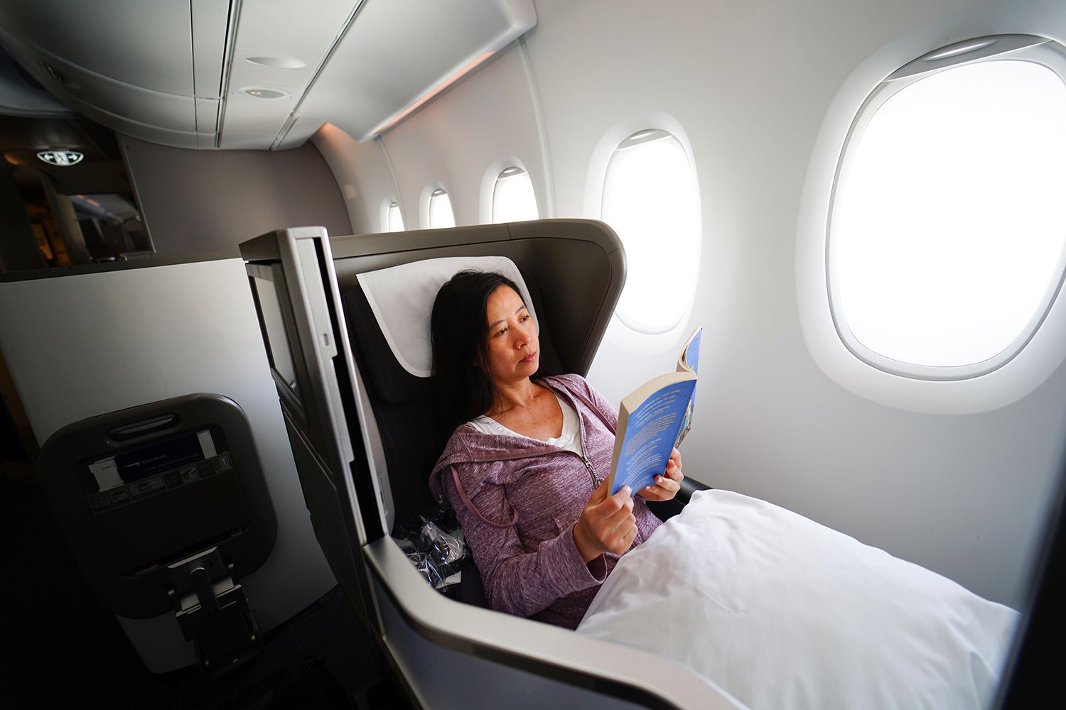 Top 10 Tips for a Safe and Comfortable Commercial Flight Experience